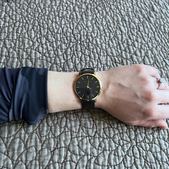 The Fifth - black and gold watch - Picture 4 of 8